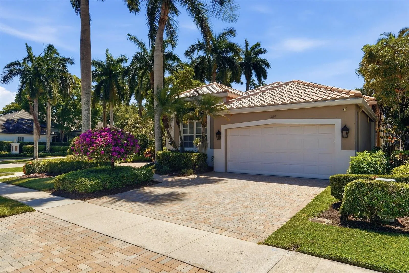 16197 Villa Vizcaya Place, Delray Beach, FL 33446