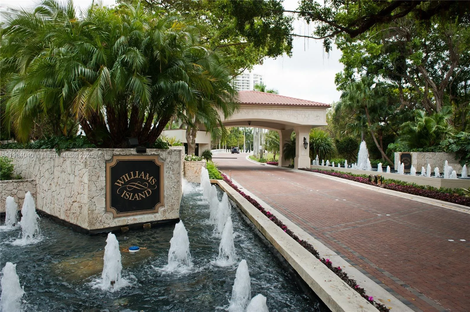2000 Island Blvd # 609, Aventura, FL 33160