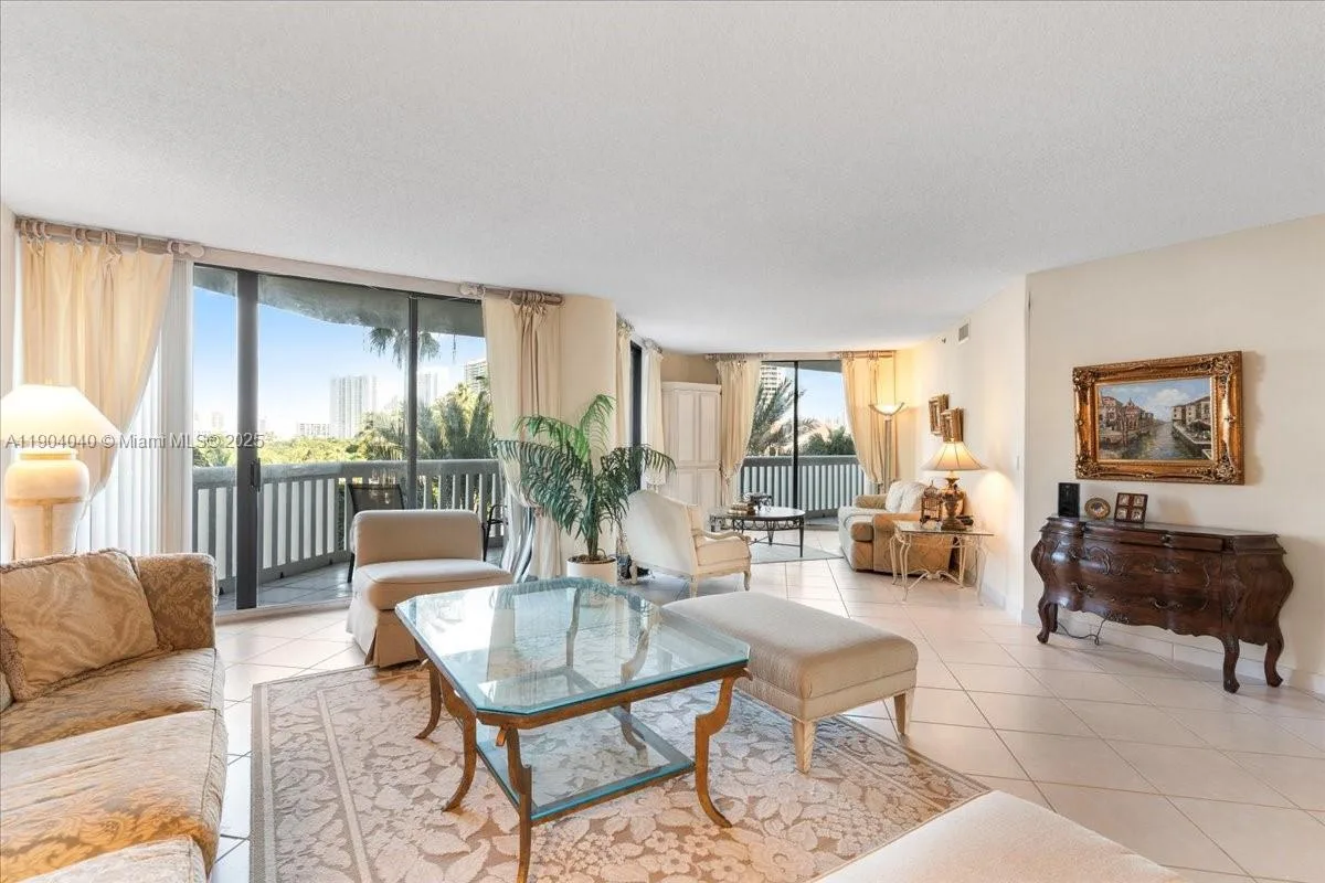 2000 Island Blvd # 609, Aventura, FL 33160 photo 10