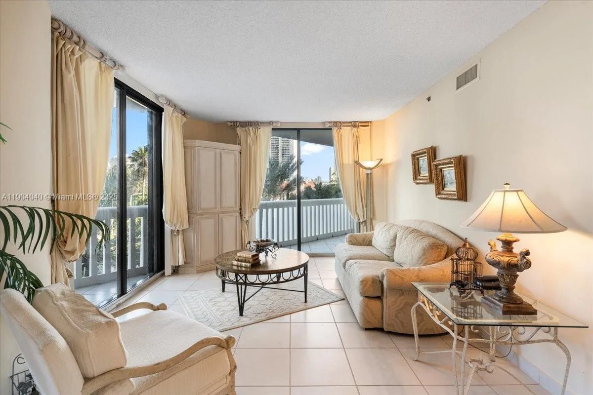 2000 Island Blvd # 609, Aventura, FL 33160 photo 11