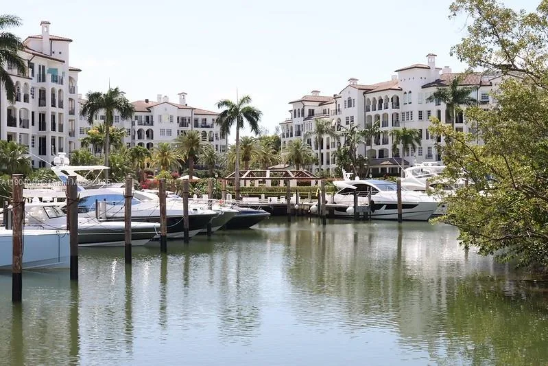 2000 Island Blvd # 609, Aventura, FL 33160 photo 4