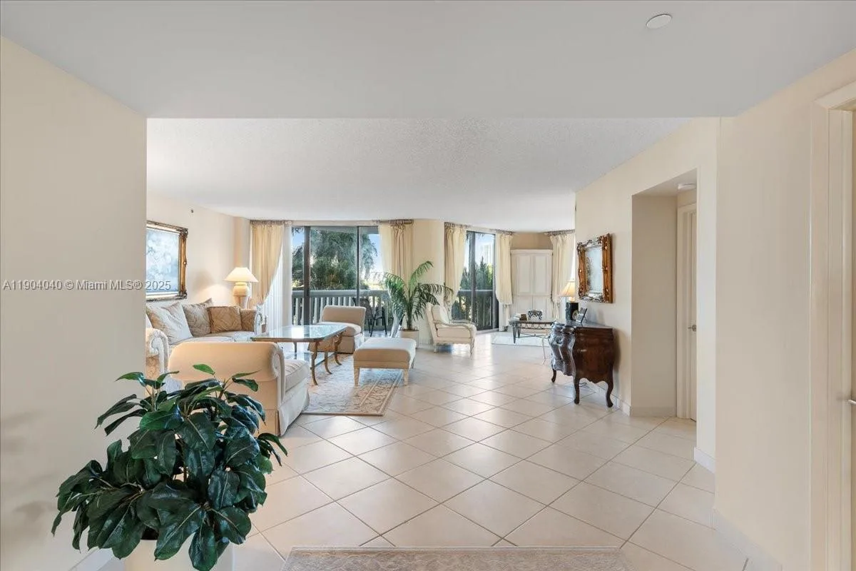 2000 Island Blvd # 609, Aventura, FL 33160 photo 7