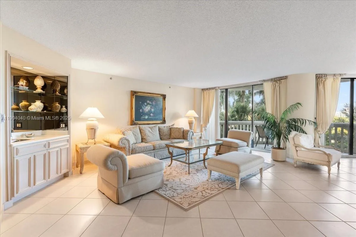 2000 Island Blvd # 609, Aventura, FL 33160 photo 8