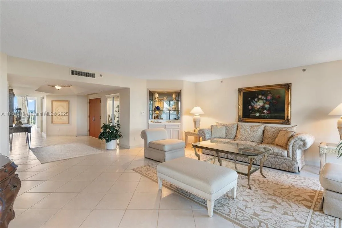2000 Island Blvd # 609, Aventura, FL 33160 photo 9