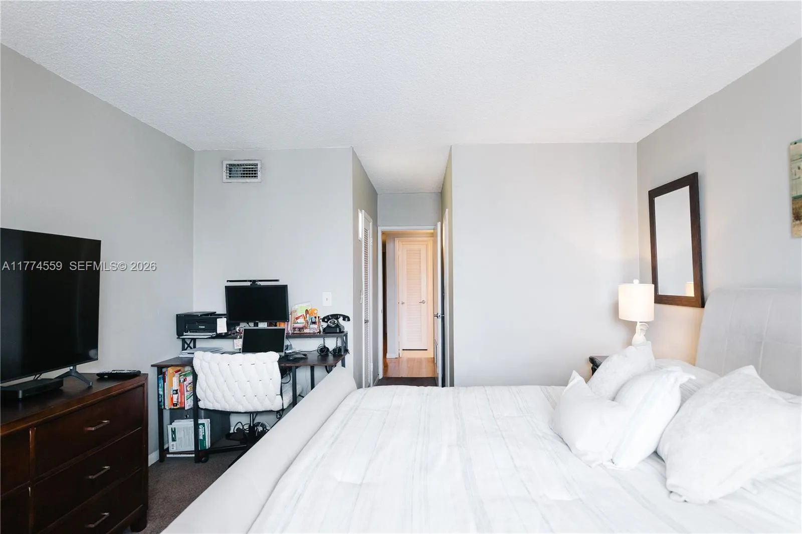 19390 Collins Ave # 1614, Sunny Isles Beach, FL 33160 photo 12