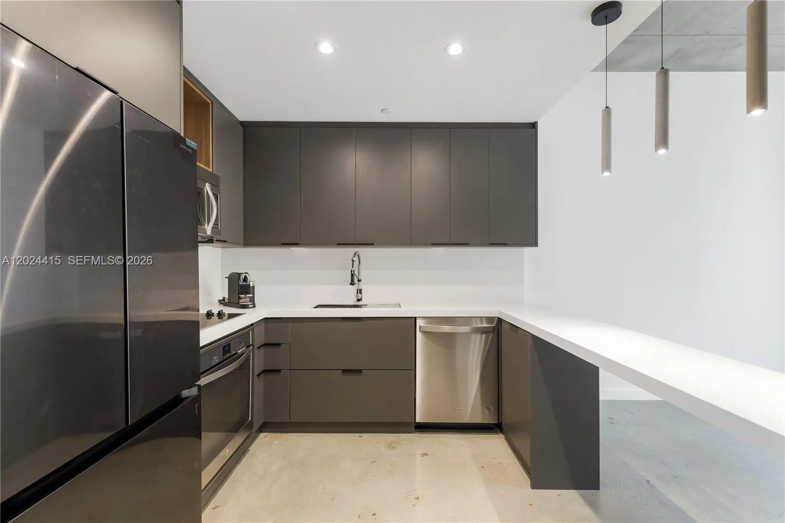 151 SE 1st St # 905, Miami, FL 33131 photo 8