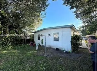 1785 NW 56th St, Miami, FL 33142 photo 3