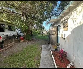 1785 NW 56th St, Miami, FL 33142 photo 4