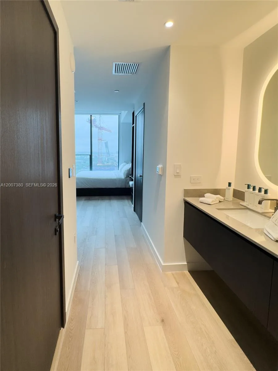 20 NE 11th St # 3012A, Miami, FL 33132 photo 5