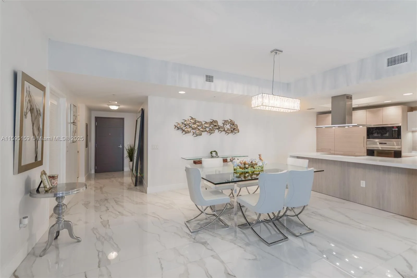 17111 Biscayne Blvd # 2303, North Miami Beach, FL 33160 photo 4