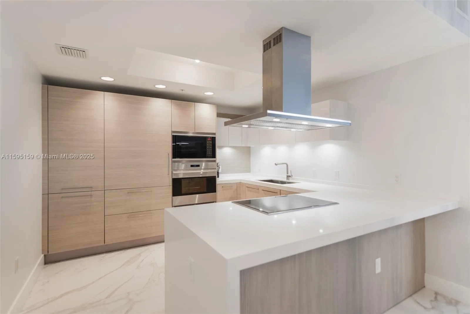 17111 Biscayne Blvd # 2303, North Miami Beach, FL 33160 photo 9