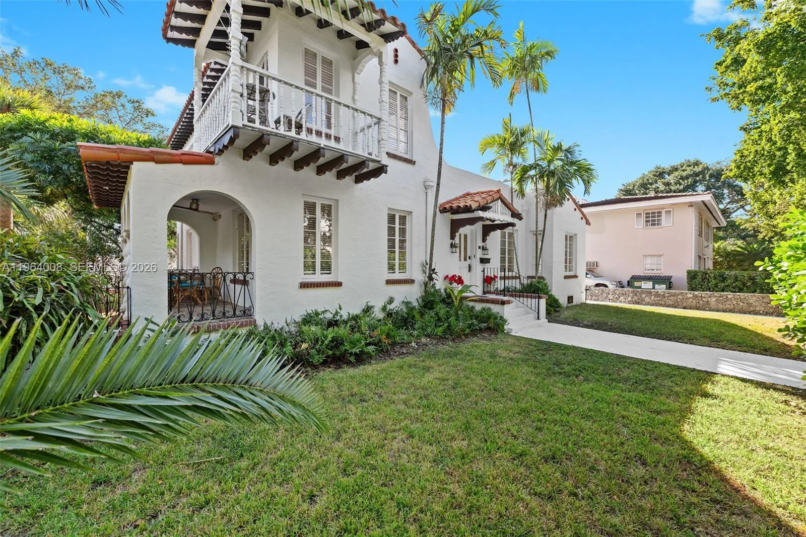 36 Phoenetia Ave, Coral Gables, FL 33134 photo 2