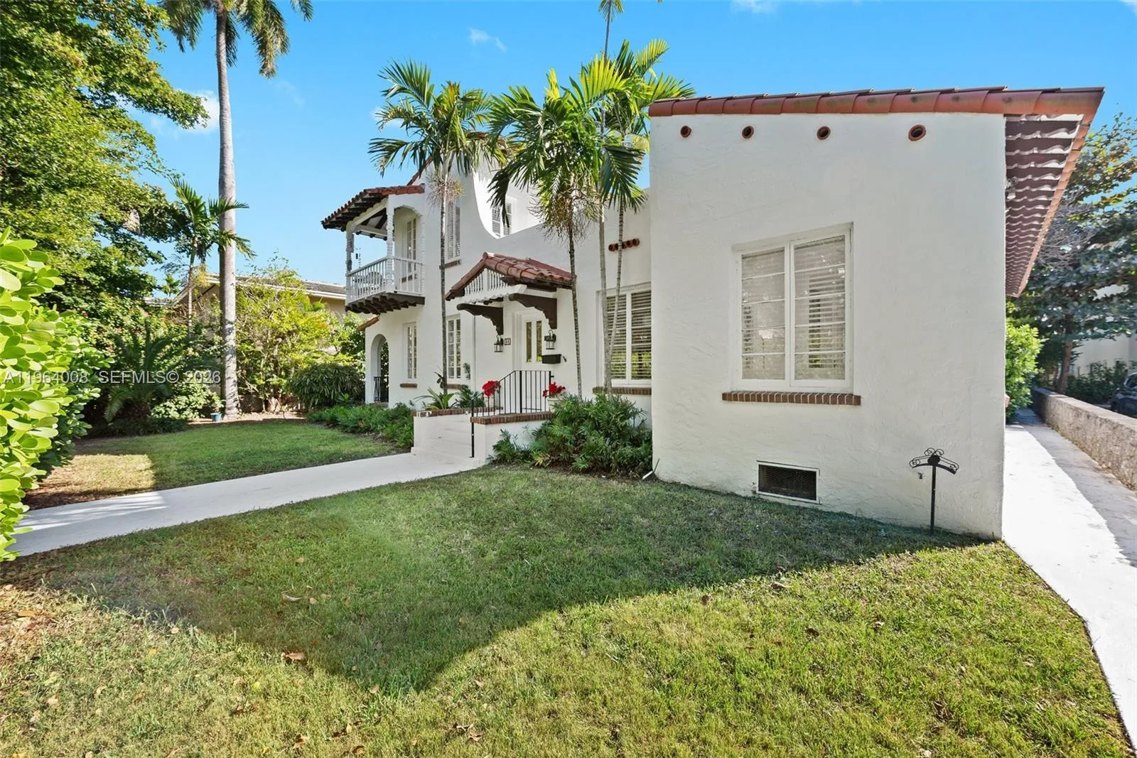 36 Phoenetia Ave, Coral Gables, FL 33134 photo 3