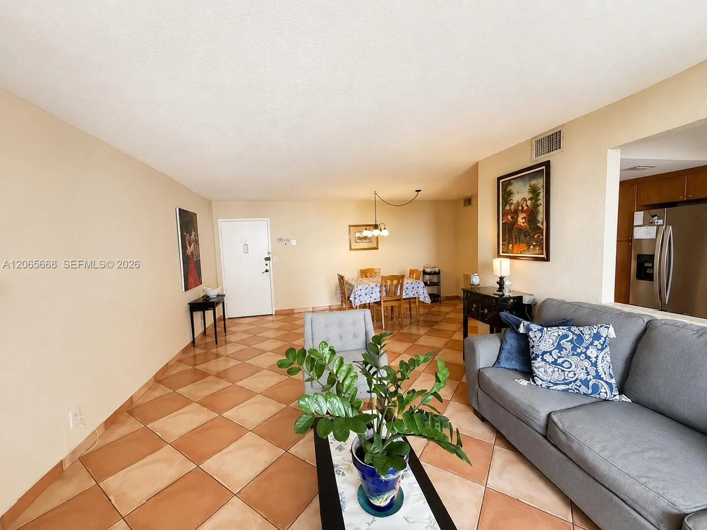 137 Golden Isles Dr # 912, Hallandale Beach, FL 33009 photo 9