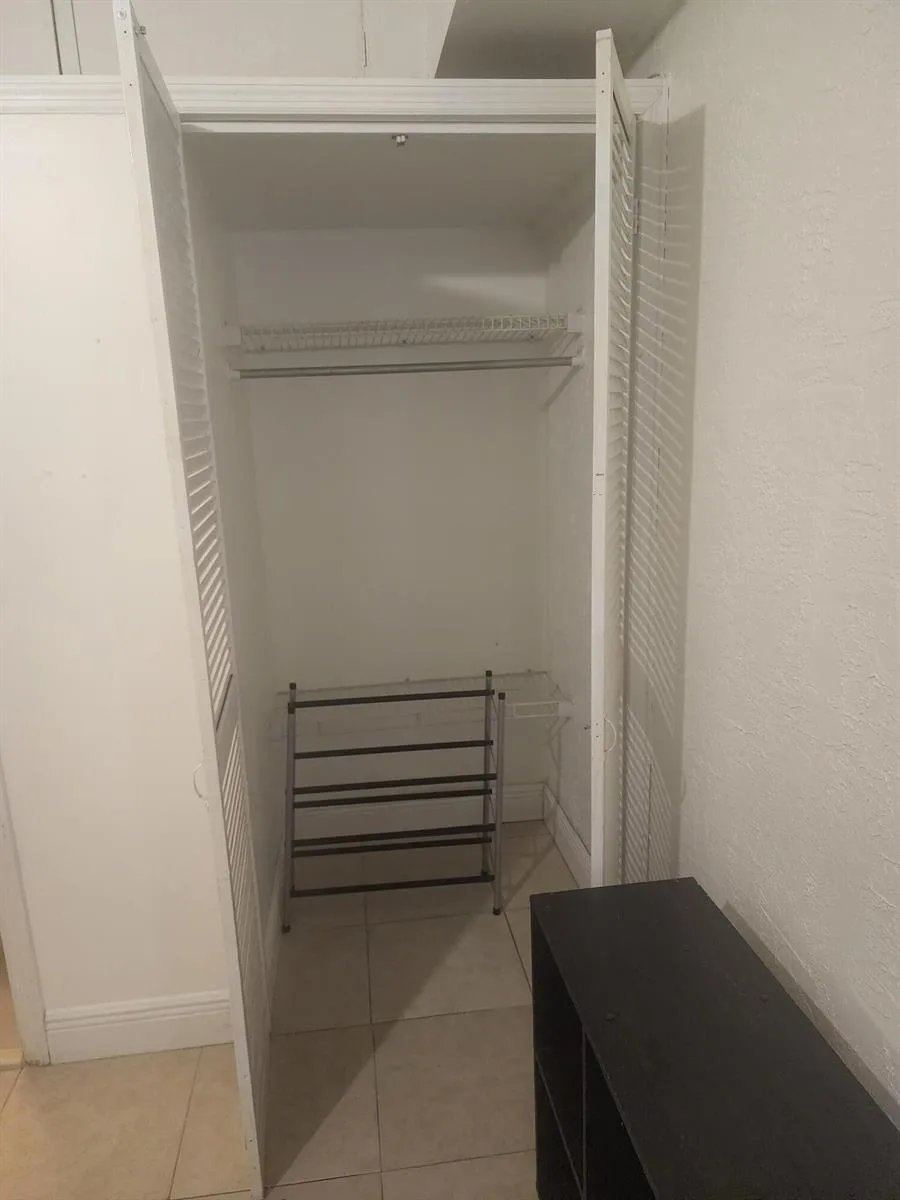 2430 SW 82ND Terrace, Miramar, FL 33025 photo 8