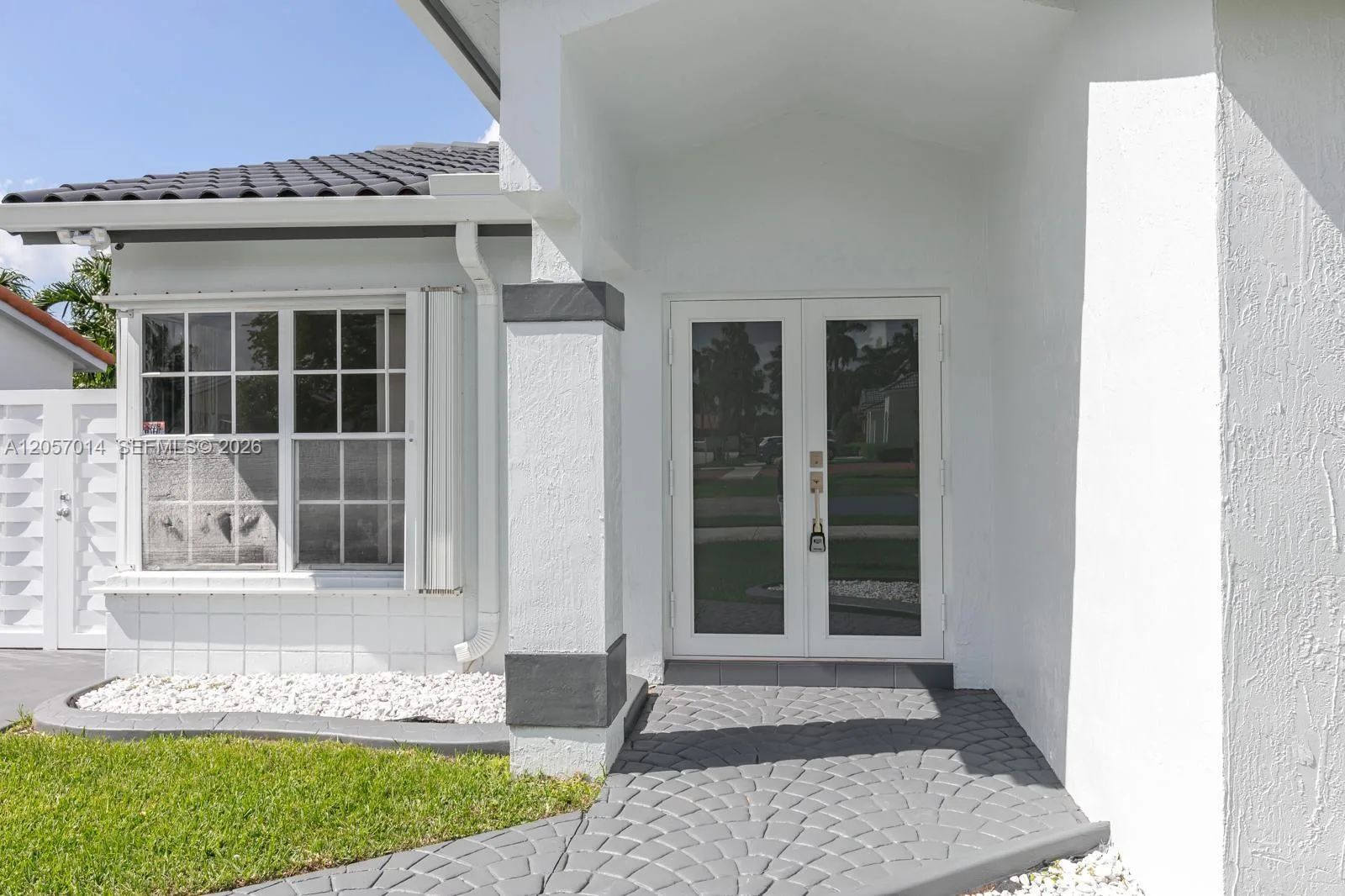 1938 SW 137th Ct, Miami, FL 33175 photo 3