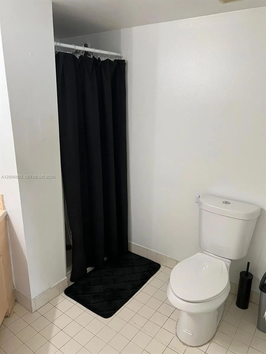 7125 NW 186th St # B502, Hialeah, FL 33015 photo 12