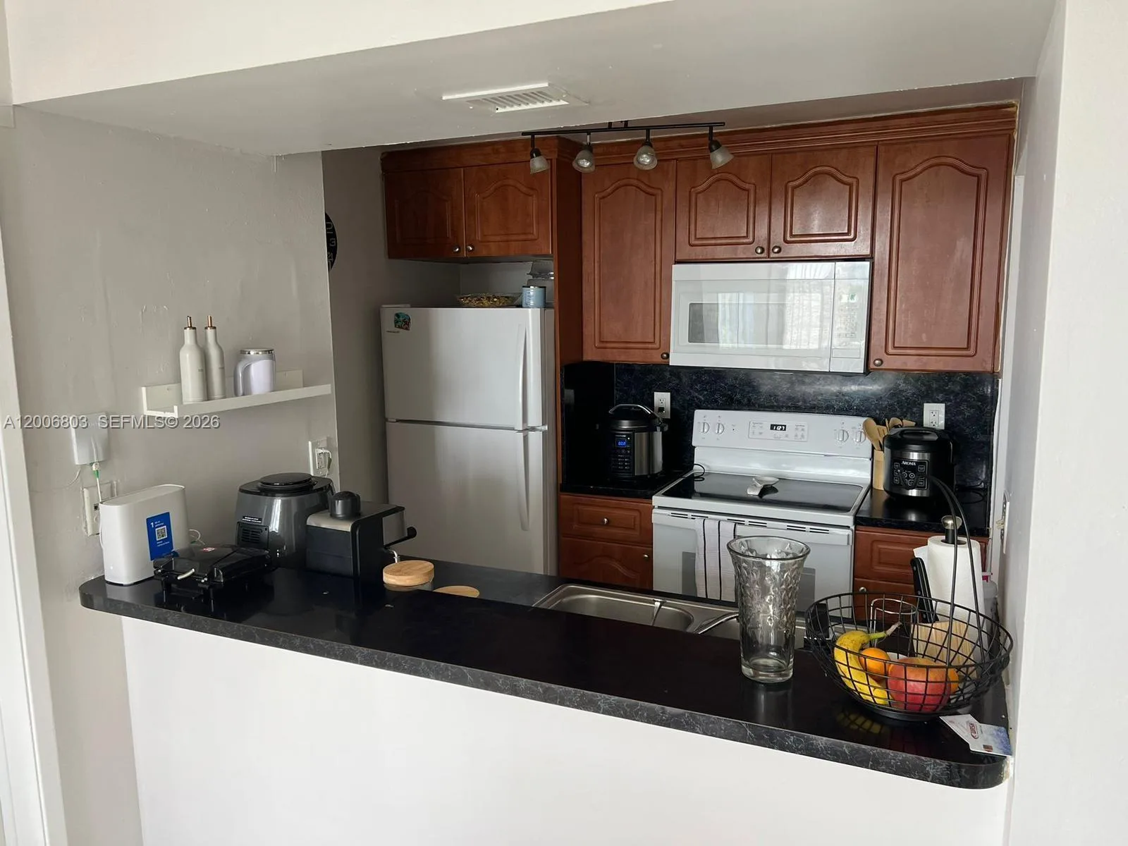 7125 NW 186th St # B502, Hialeah, FL 33015 photo 7