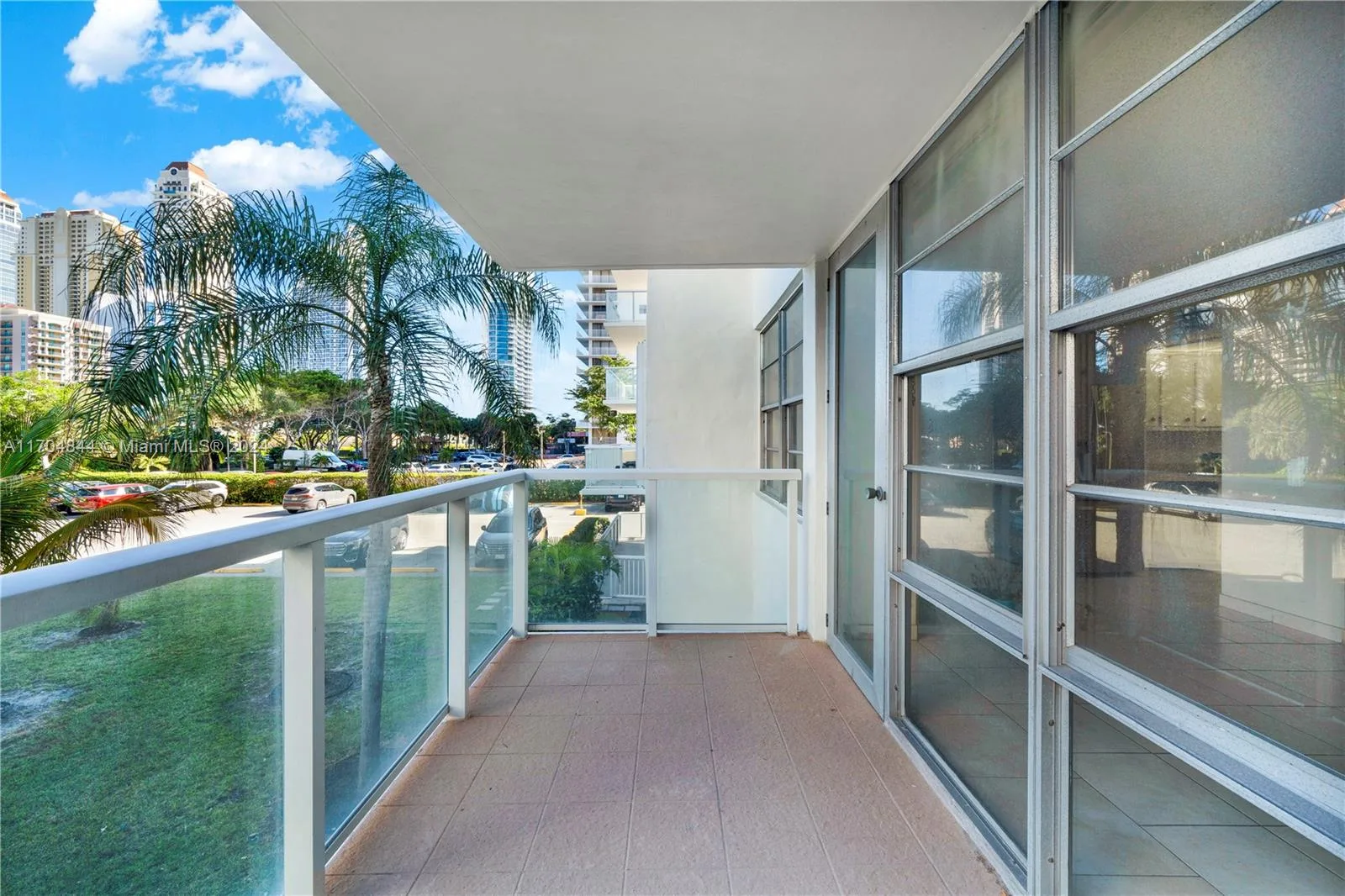 230 174th St # MO5, Sunny Isles Beach, FL 33160 photo 8
