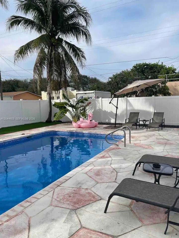 1925 Dewey St, Hollywood, FL 33020 photo 12