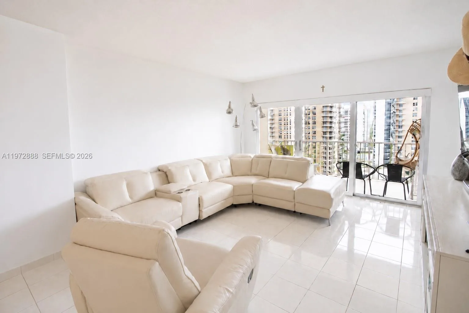 1950 S Ocean Dr # 11D, Hallandale Beach, FL 33009 photo 3