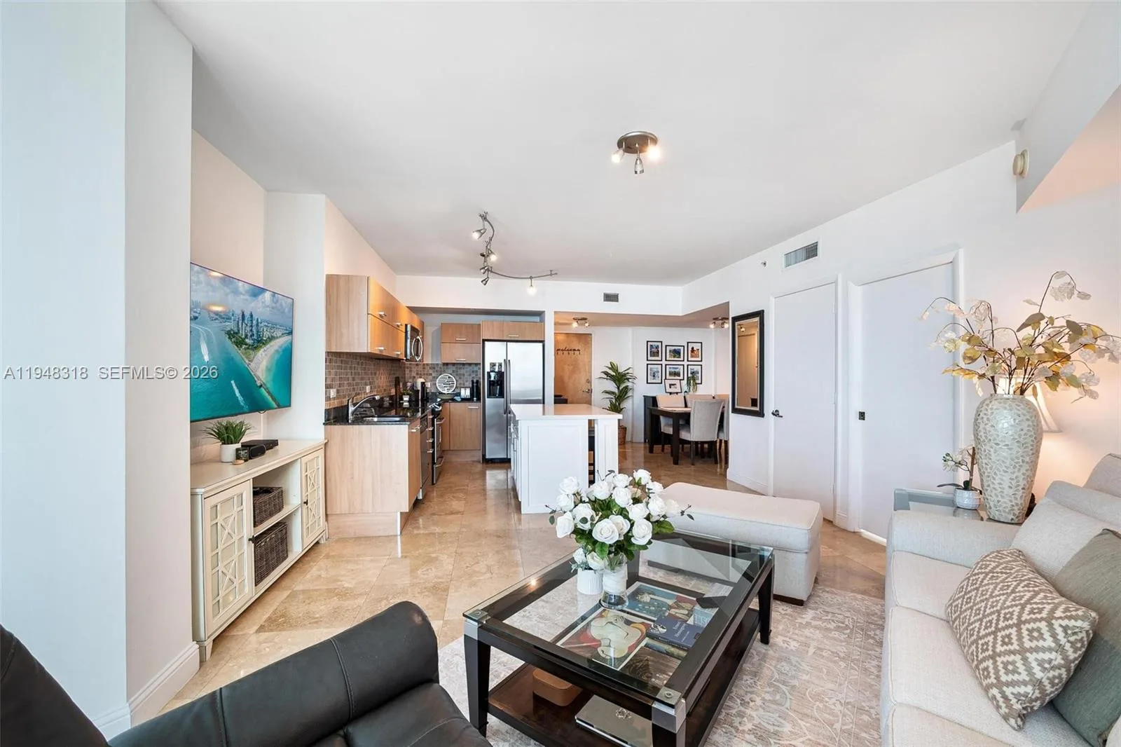 350 S Miami Ave # 3807, Miami, FL 33130 photo 12