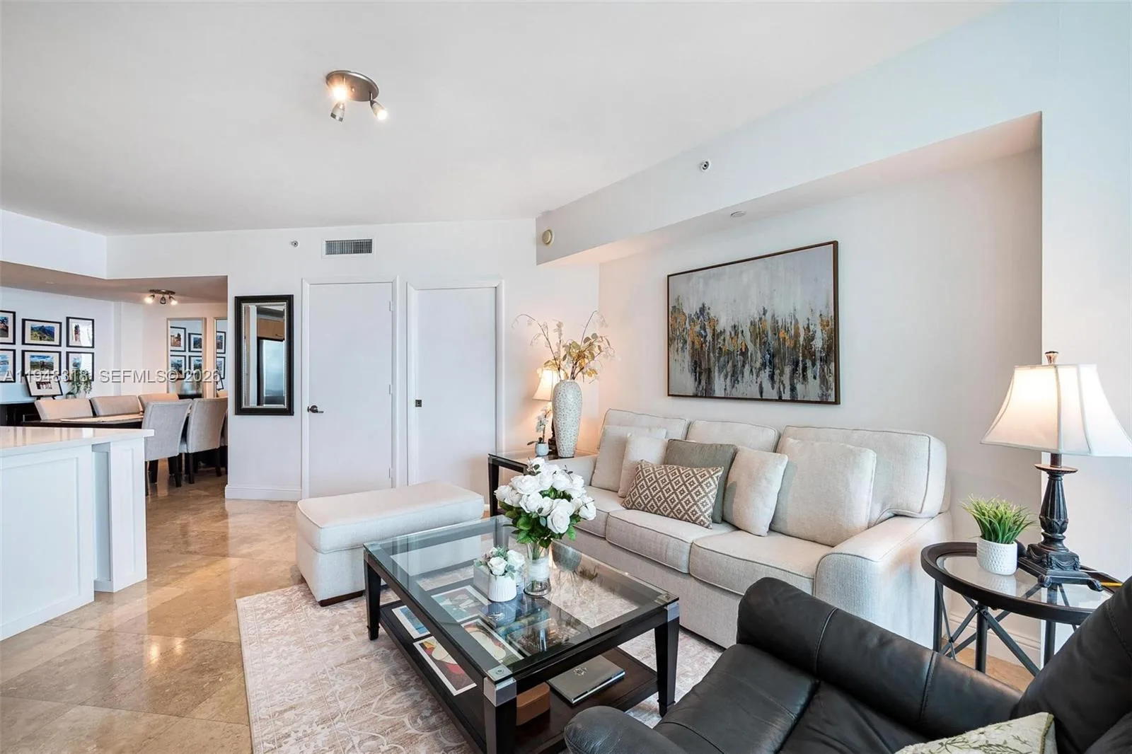 350 S Miami Ave # 3807, Miami, FL 33130 photo 2