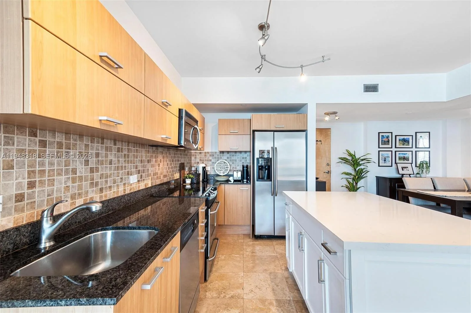 350 S Miami Ave # 3807, Miami, FL 33130 photo 9