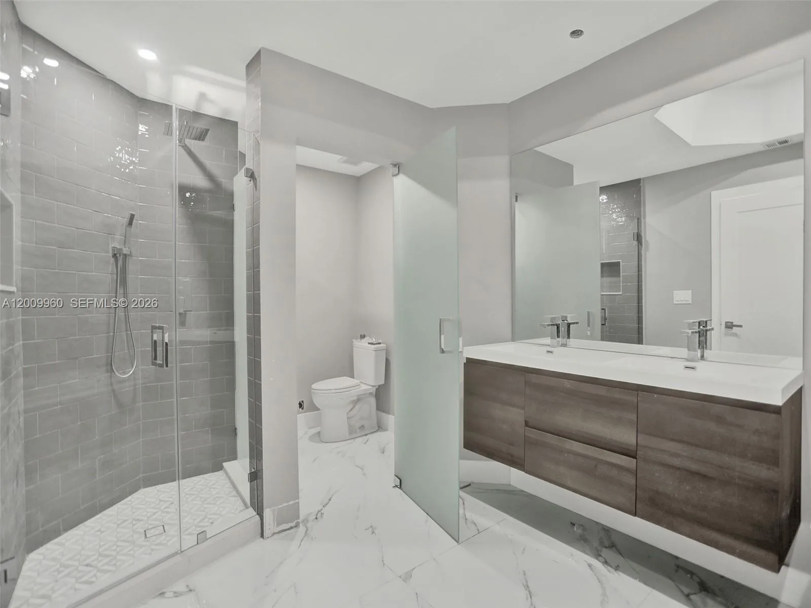 3900 Island Blvd # B408, Aventura, FL 33160 photo 5
