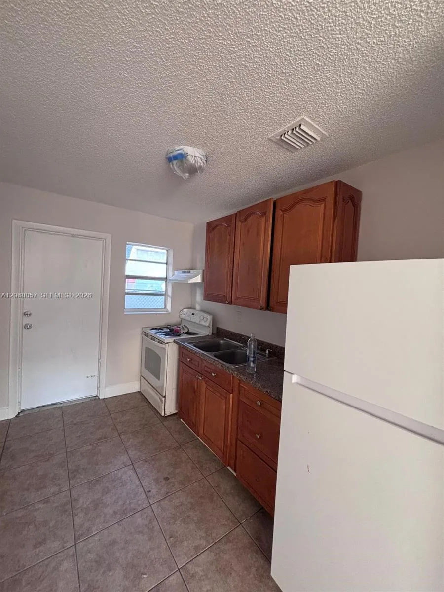 4145 SW 19th St # 1, West Park, FL 33023 photo 7