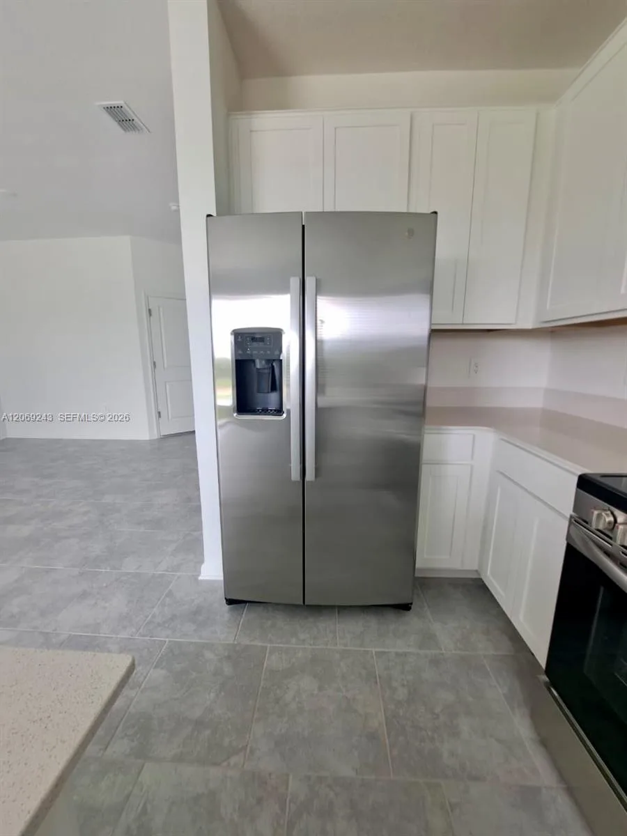 2837 Pierr, Davenport, FL 33837 photo 10