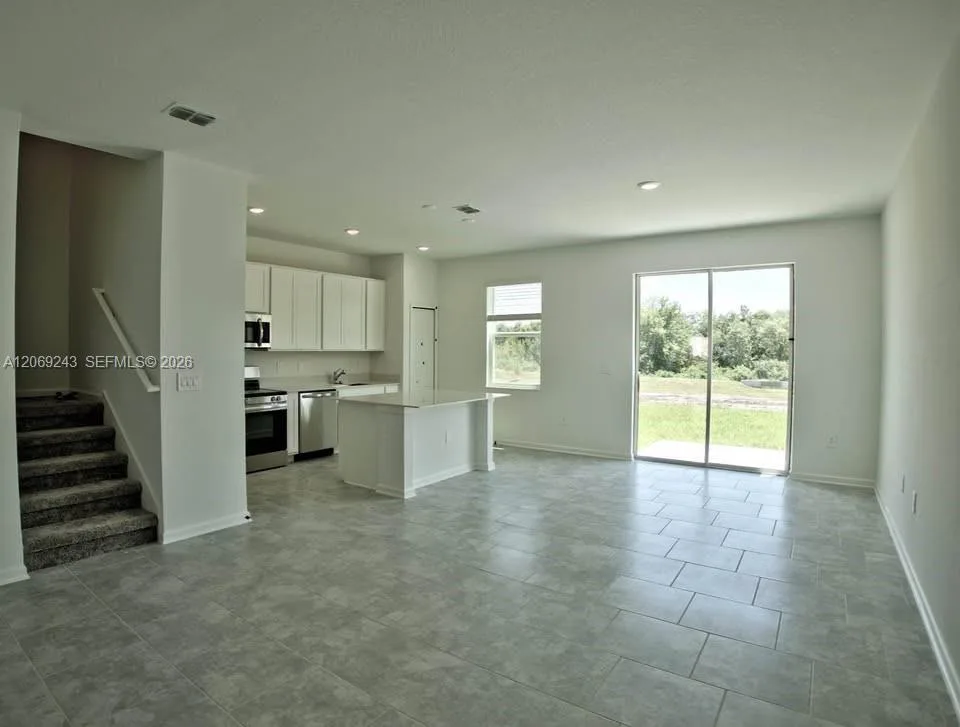 2837 Pierr, Davenport, FL 33837 photo 2