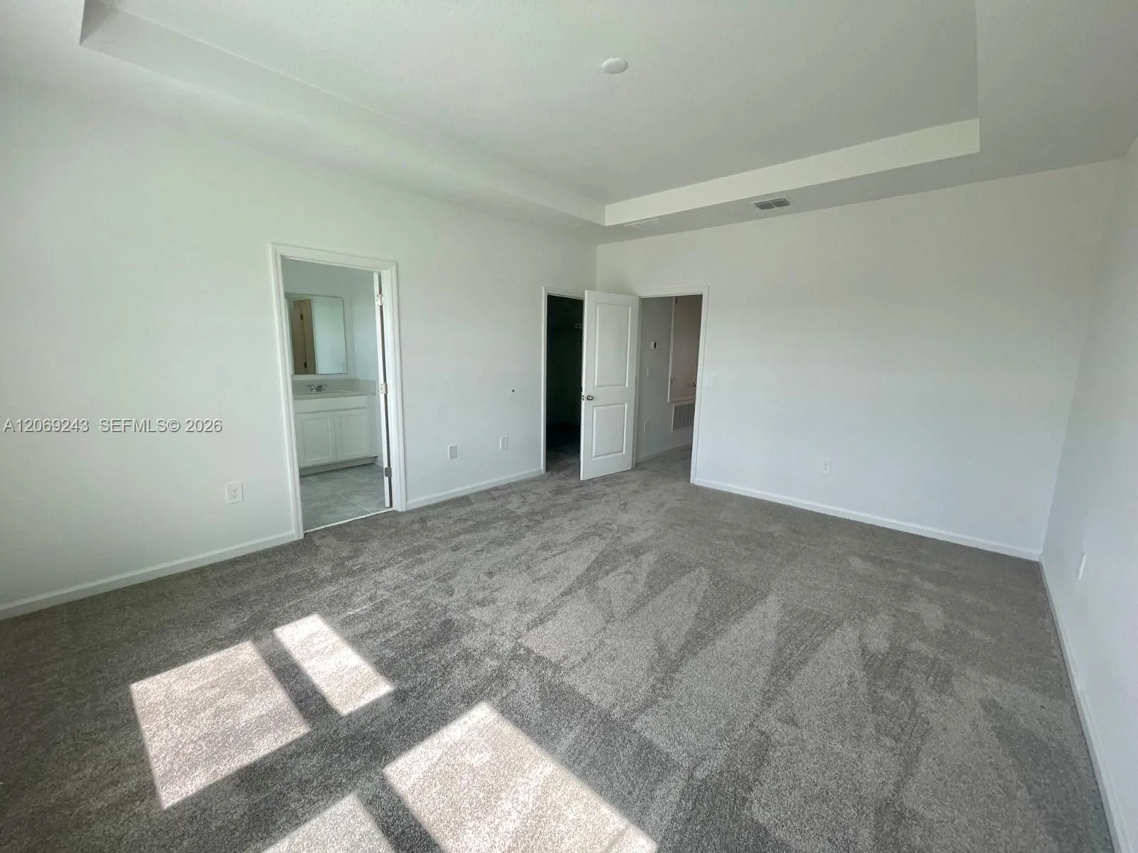 2837 Pierr, Davenport, FL 33837 photo 4