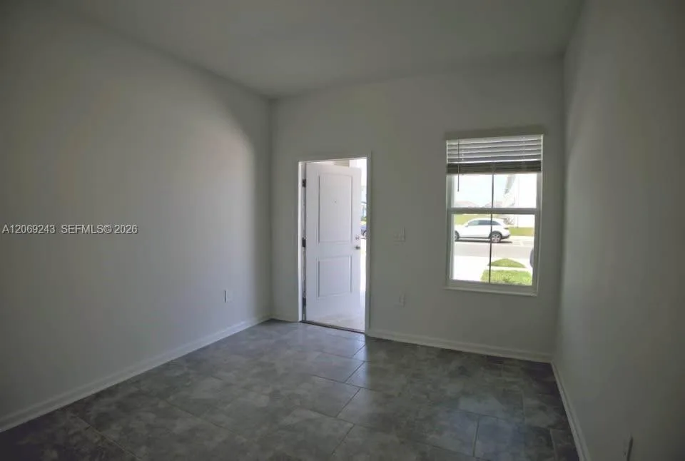 2837 Pierr, Davenport, FL 33837 photo 7