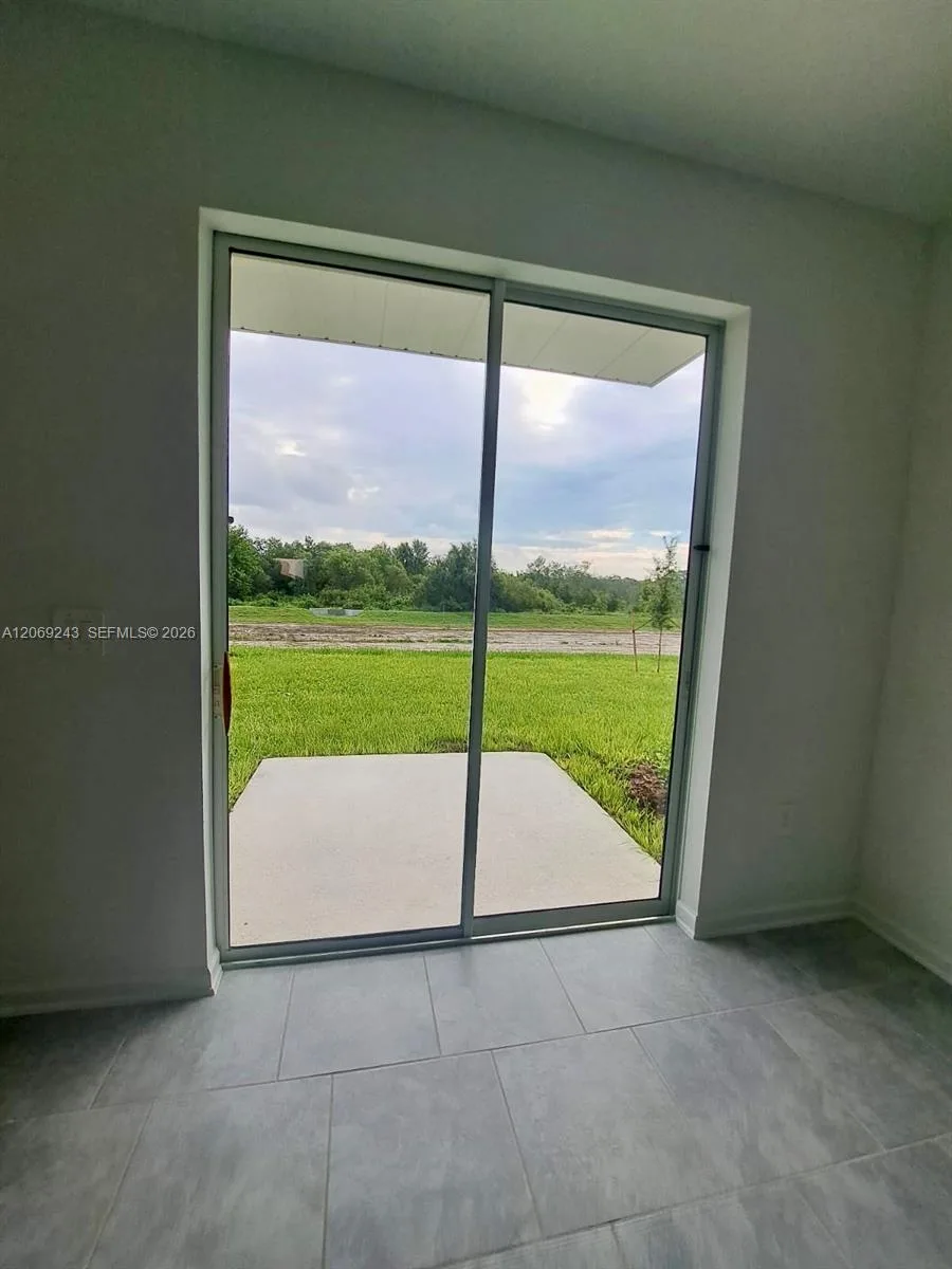 2837 Pierr, Davenport, FL 33837 photo 8