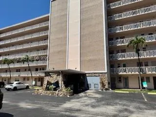 421 NE 14th Ave # 401, Hallandale Beach, FL 33009