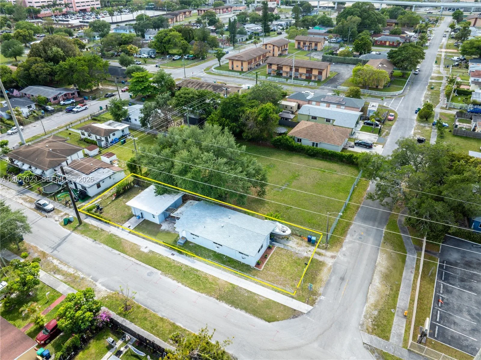 2406 NW 67th St, Miami, FL 33147 photo 6