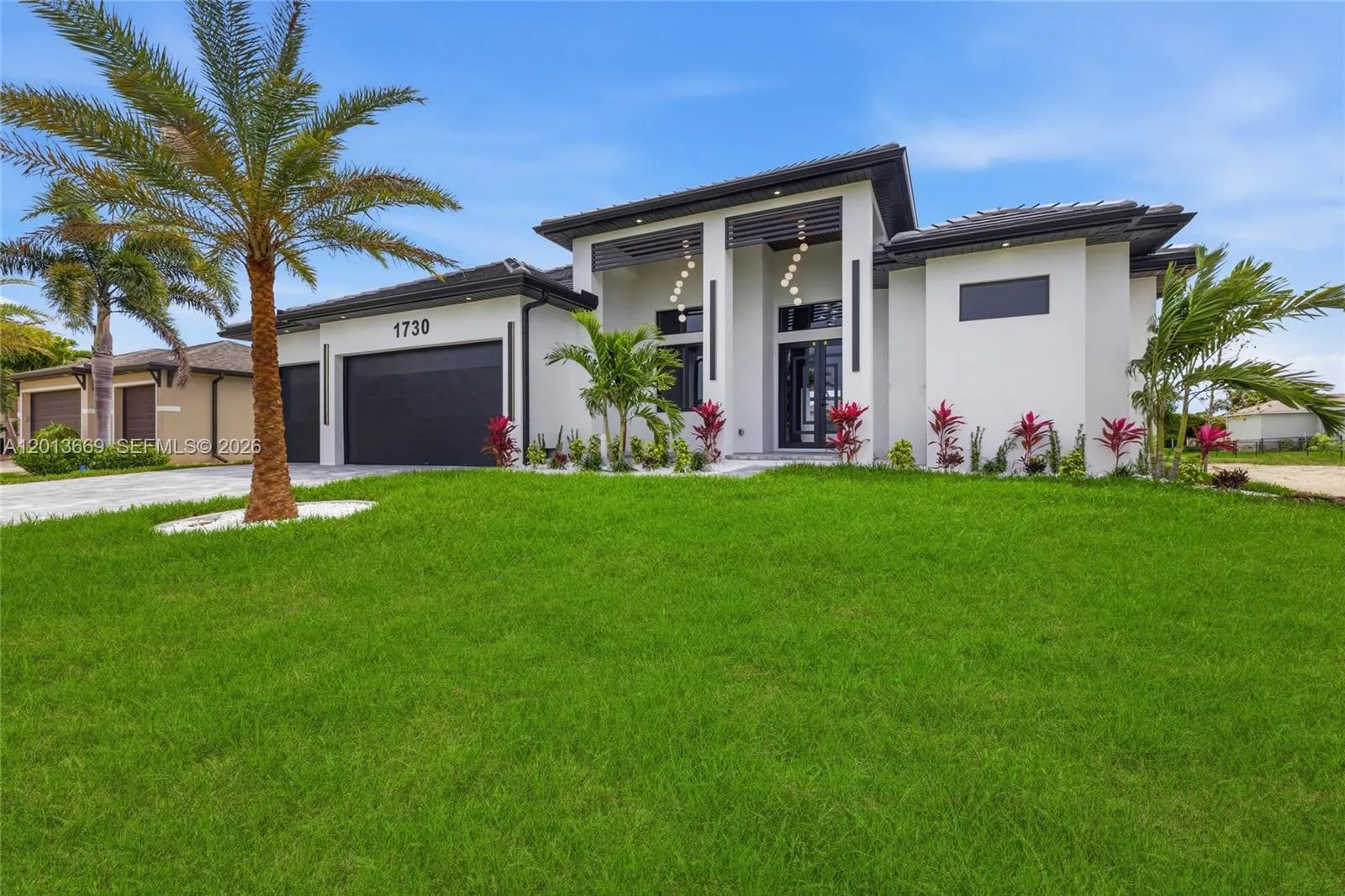1730 SW 38th LN, Cape Coral, FL 33914 photo 4