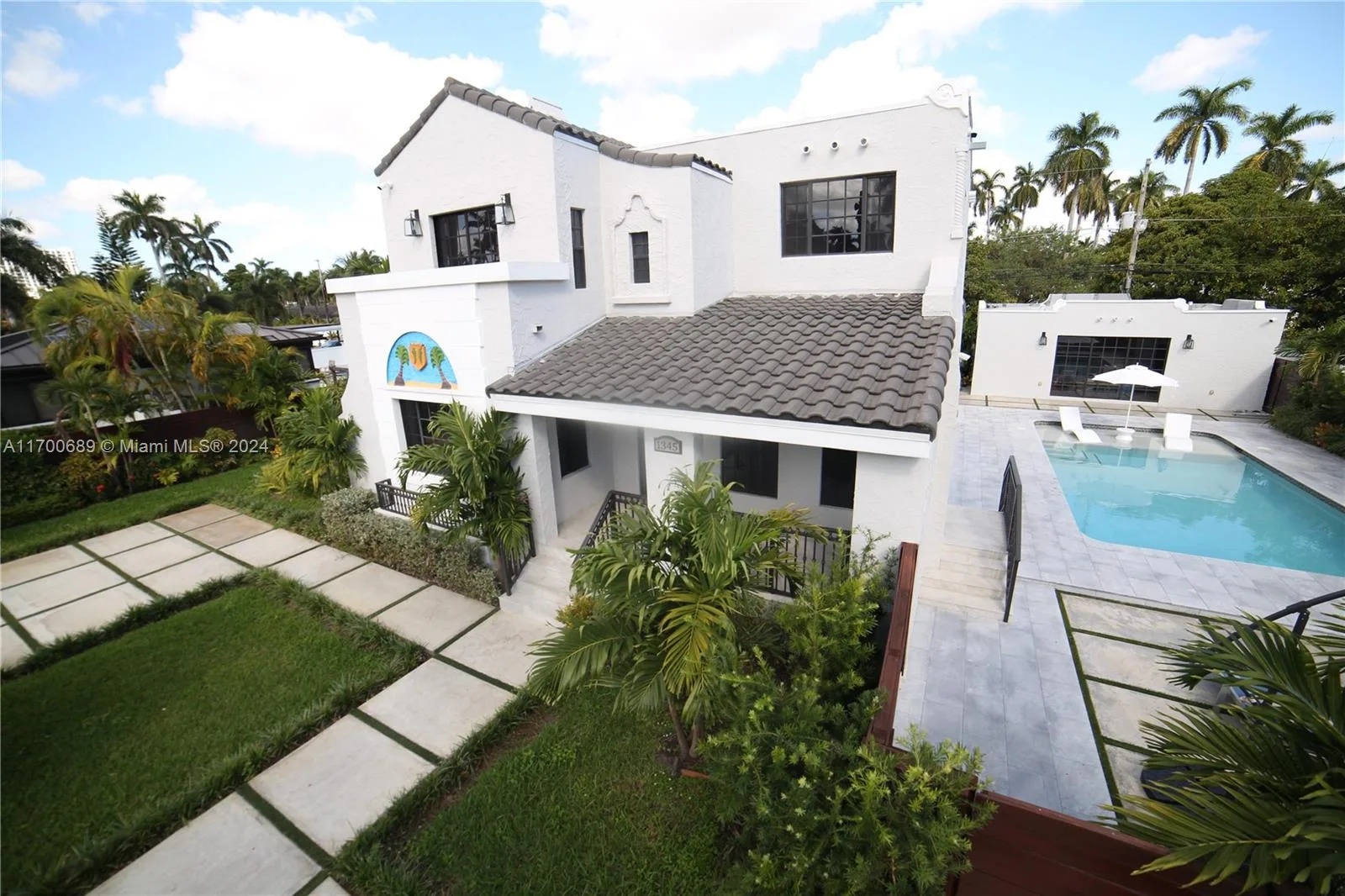 1345 Hollywood Blvd, Hollywood, FL 33019 photo 2