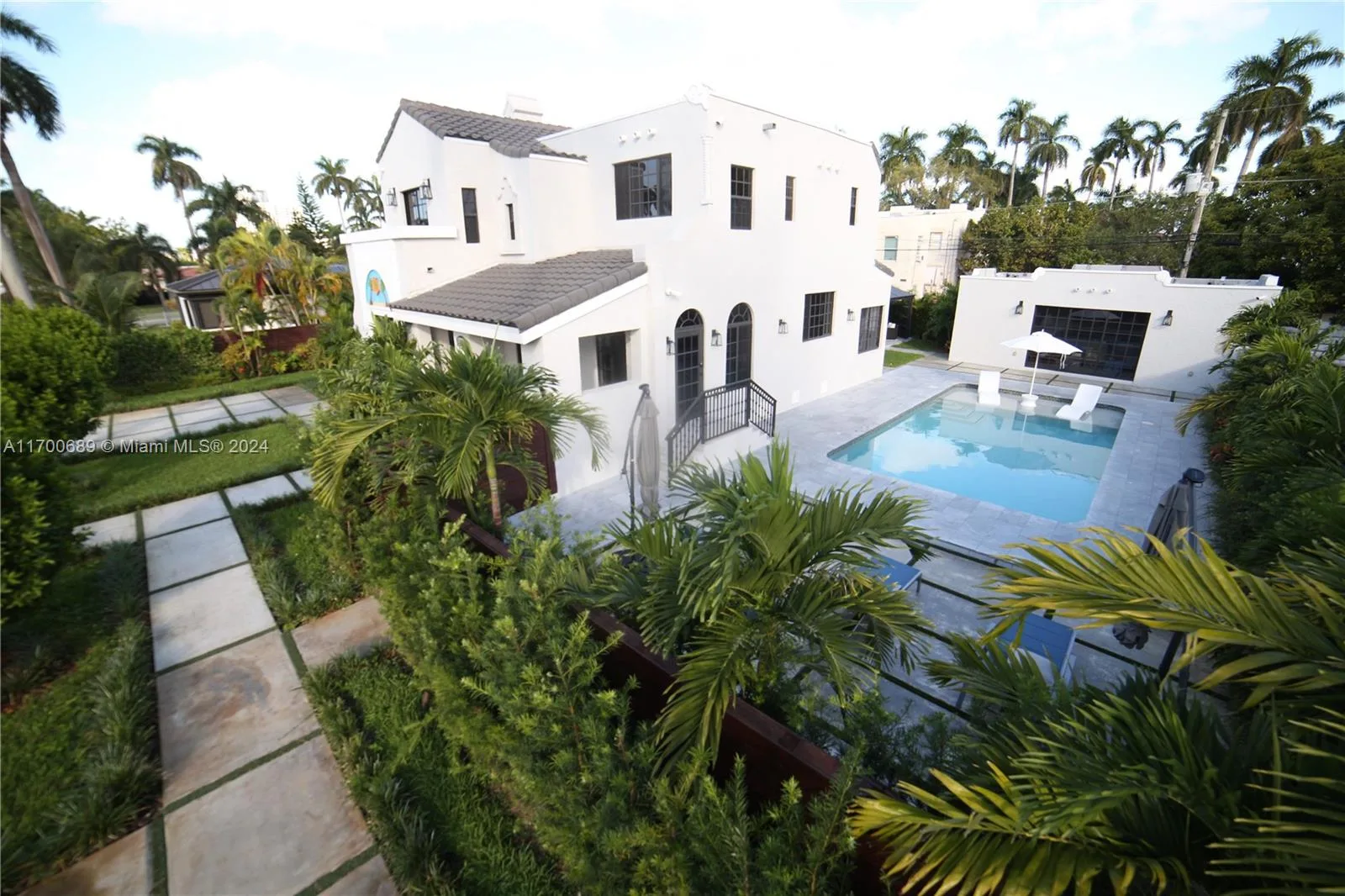 1345 Hollywood Blvd, Hollywood, FL 33019 photo 8