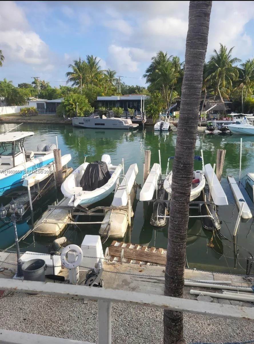 2101 Calais Dr # 8, Miami Beach, FL 33141 photo 3