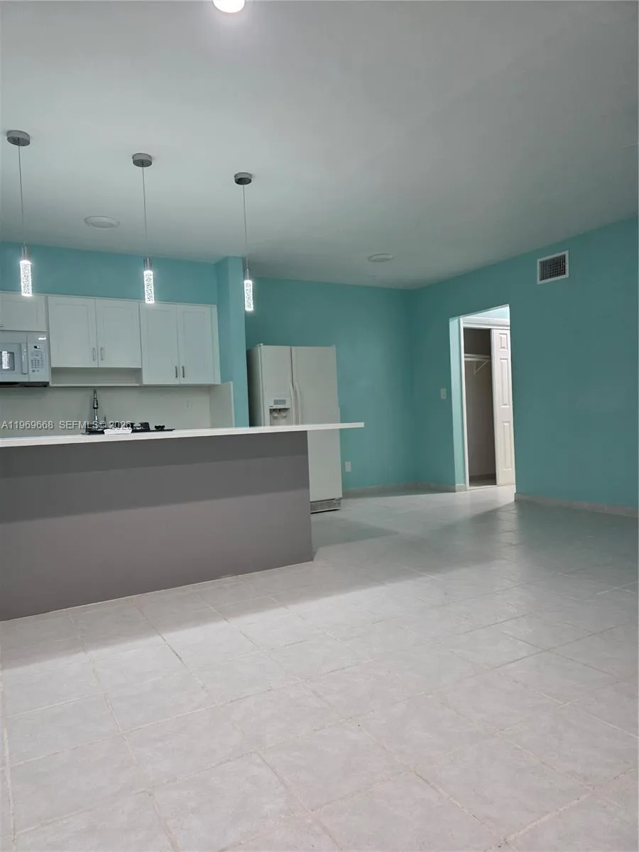 2101 Calais Dr # 8, Miami Beach, FL 33141 photo 6