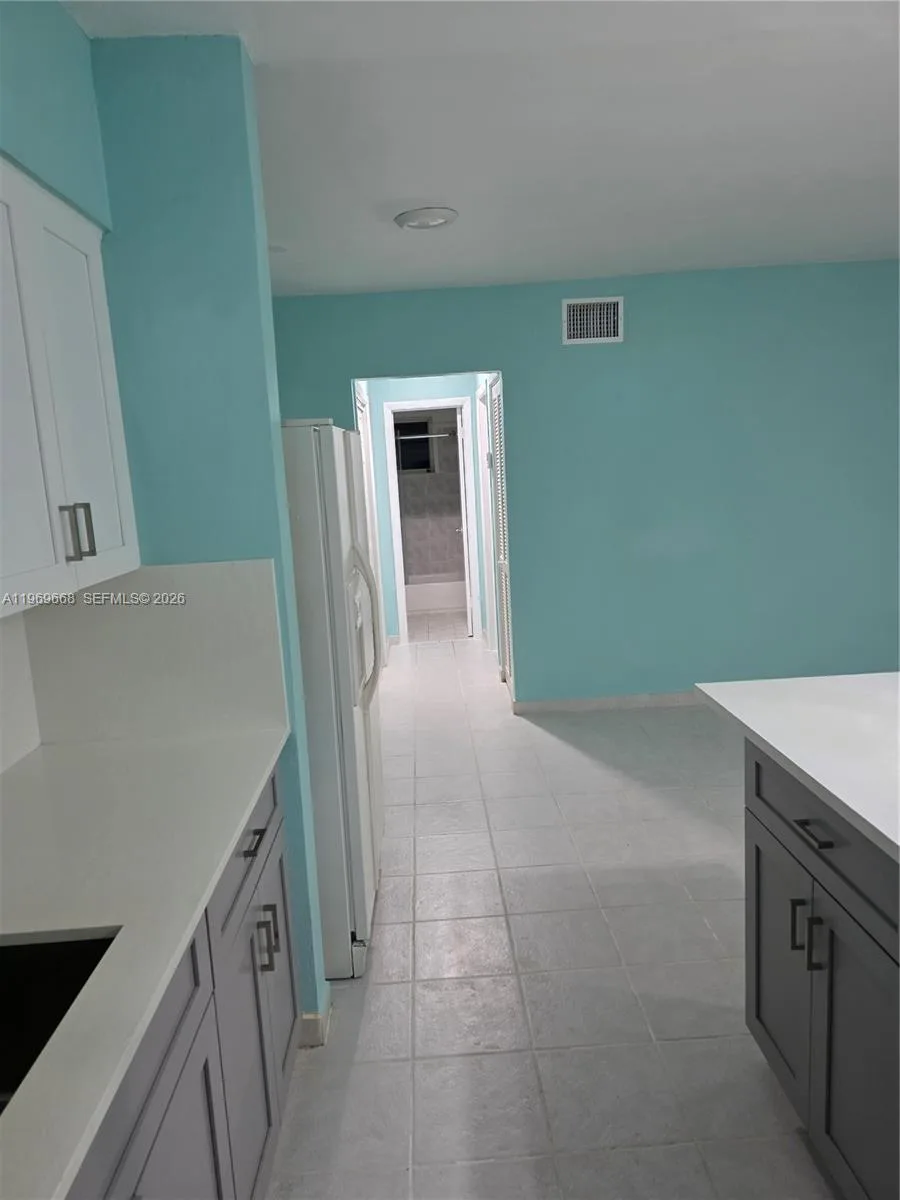 2101 Calais Dr # 8, Miami Beach, FL 33141 photo 9