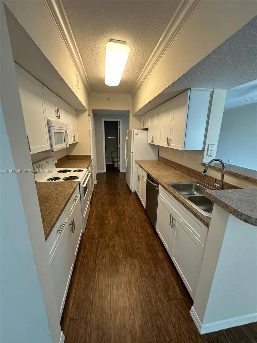 11600 SW 2nd St # 18208, Pembroke Pines, FL 33025 photo 5