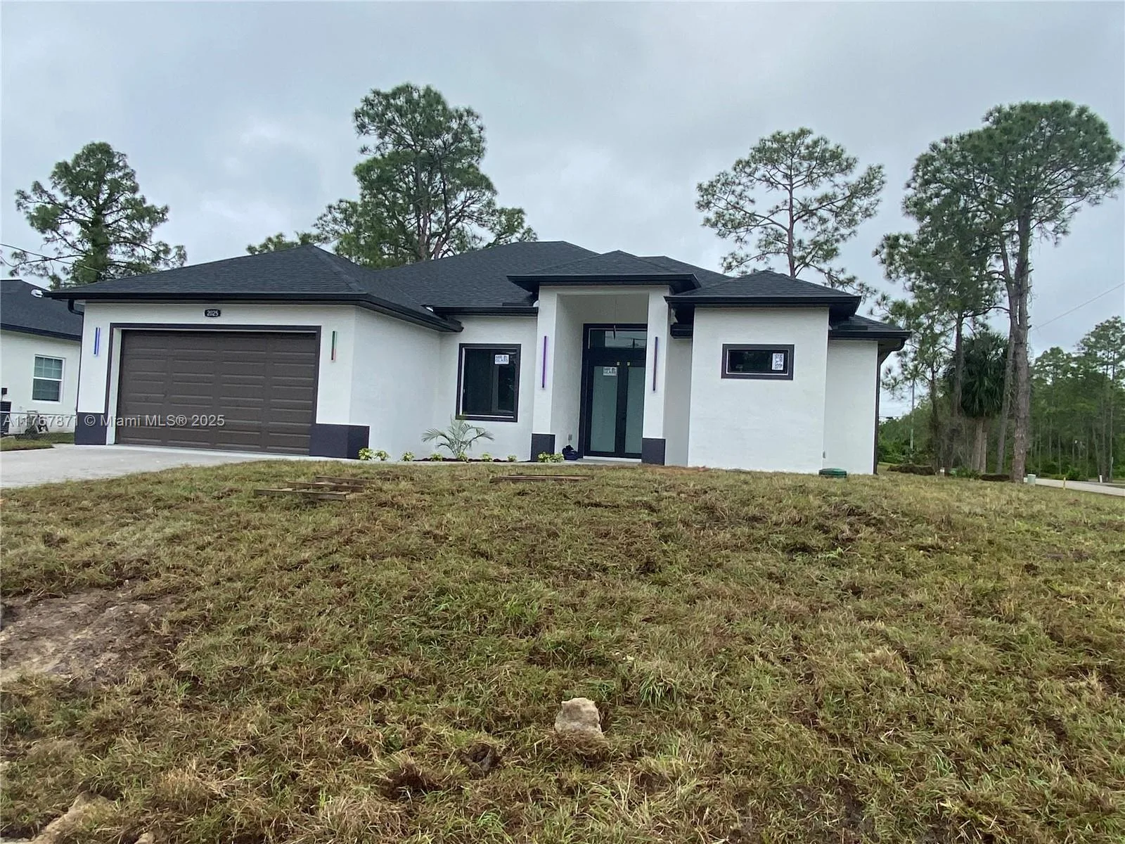 2025 2025 Jackson AVE., Lehigh Acres, FL 33920
