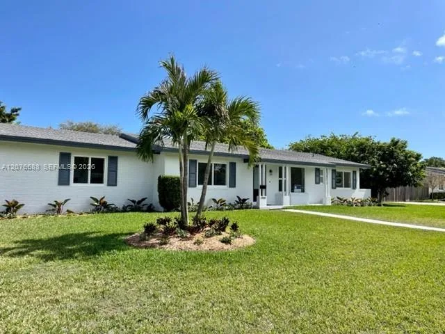 17051 SW 85th Ave, Palmetto Bay, FL 33157