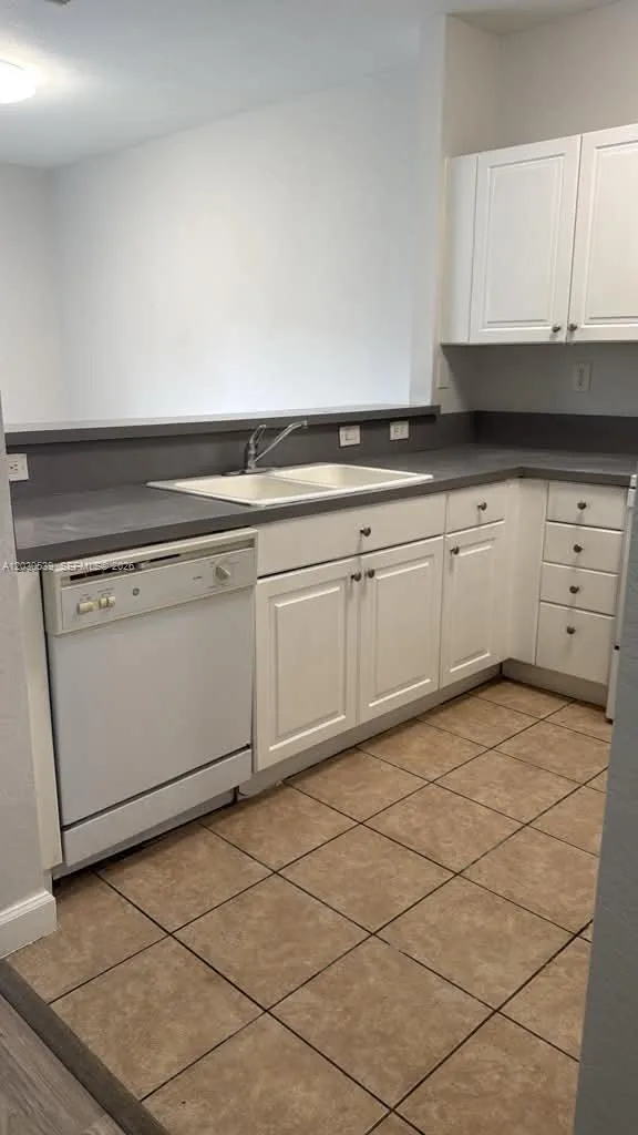 1398 NE 33rd Ave # 101-25, Homestead, FL 33033 photo 5