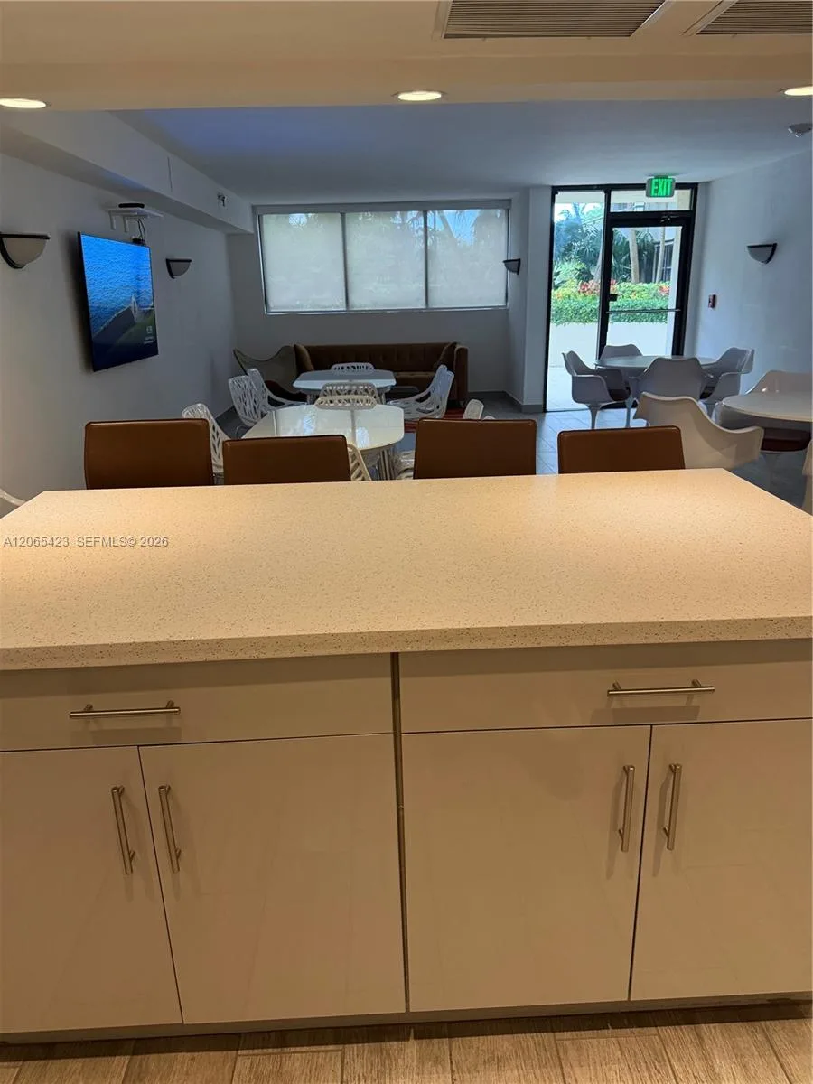 170 Ocean Lane Dr # 909, Key Biscayne, FL 33149 photo 3