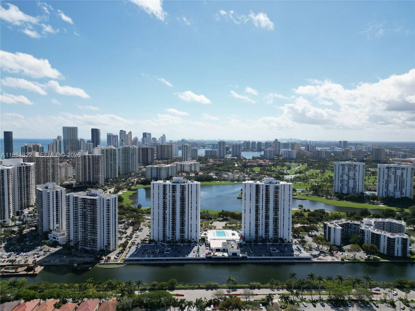3675 N Country Club Dr # 1907, Aventura, FL 33180