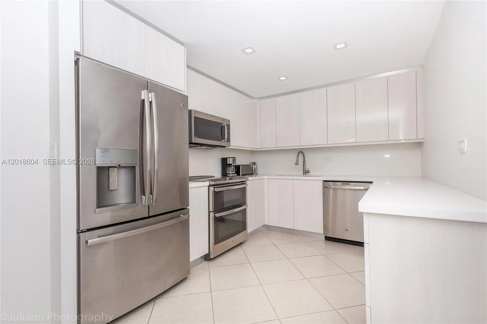 5555 Collins Ave # 9U, Miami Beach, FL 33140 photo 6